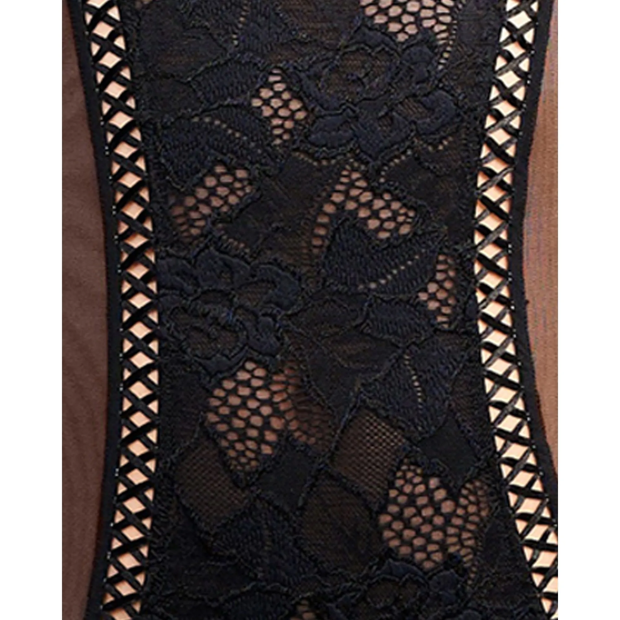 Arum Underwire Lace Bodysuit-Black