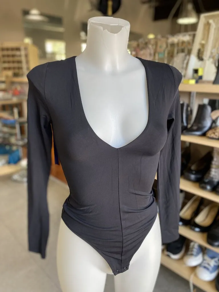 Babaton deep vneck bodysuit XS
