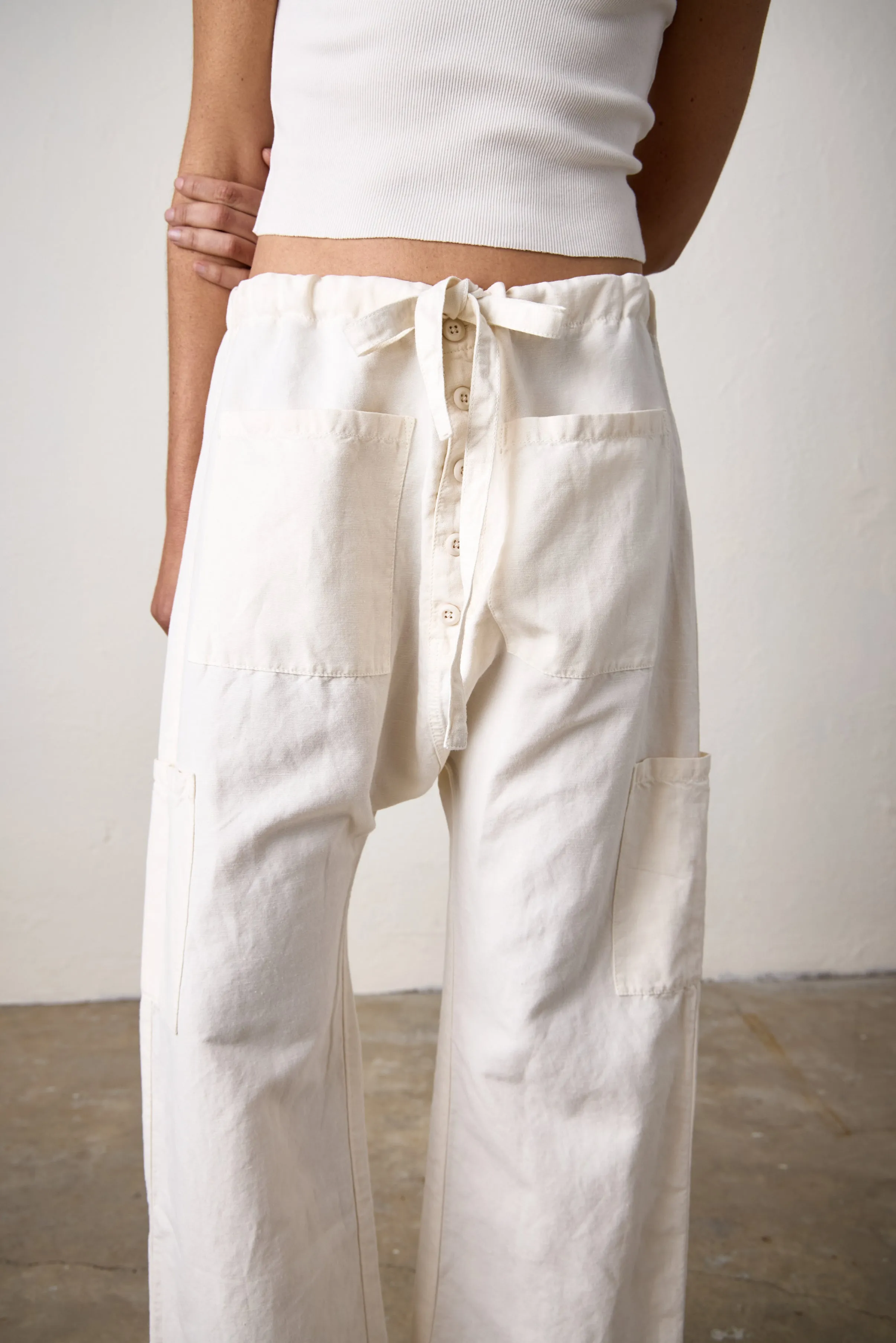 CARLSON LINEN CANVAS TIE PANT / IVORY
