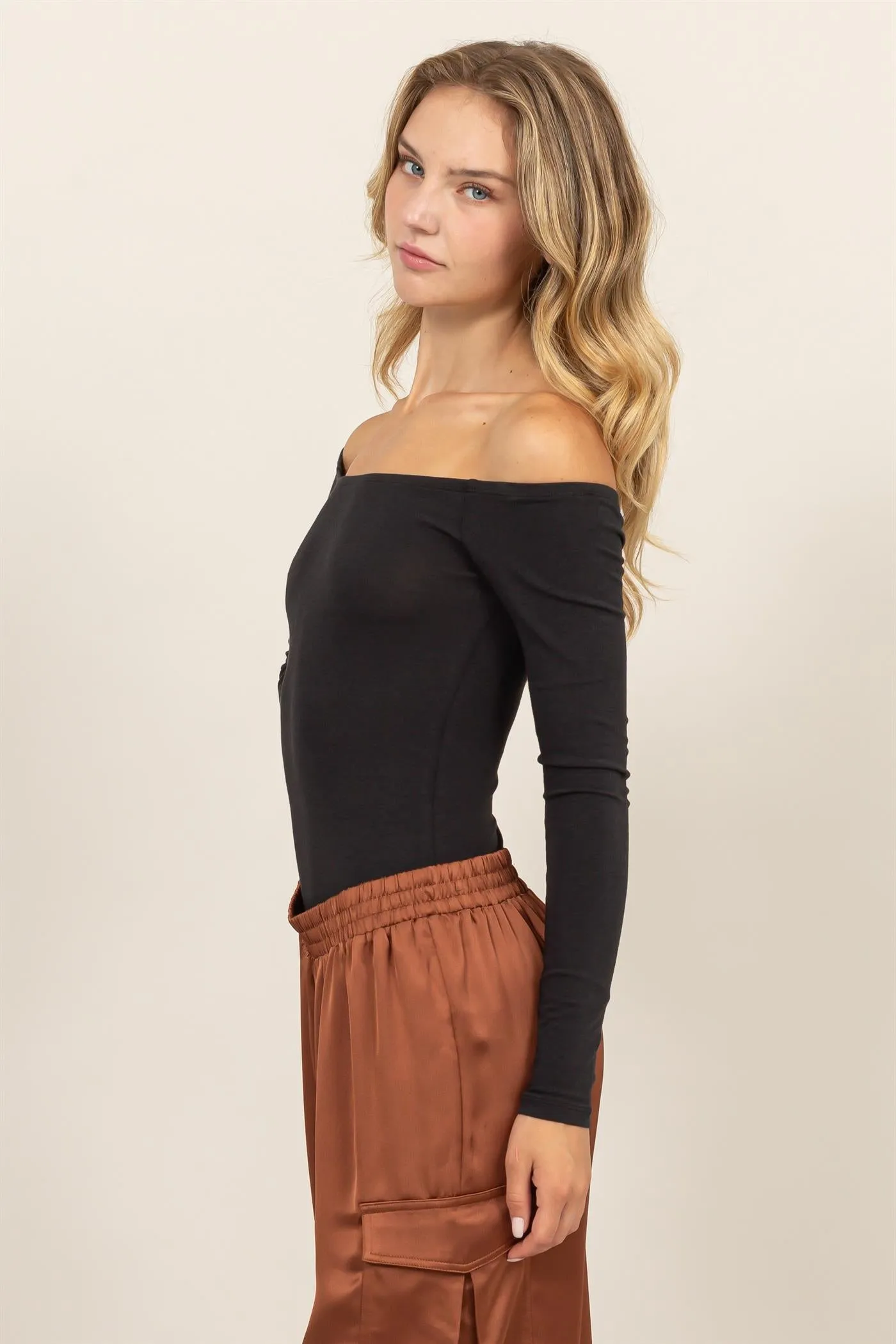 DZ24E770-OFF-THE-SHOULDER LONG SLEEVE BODYSUIT