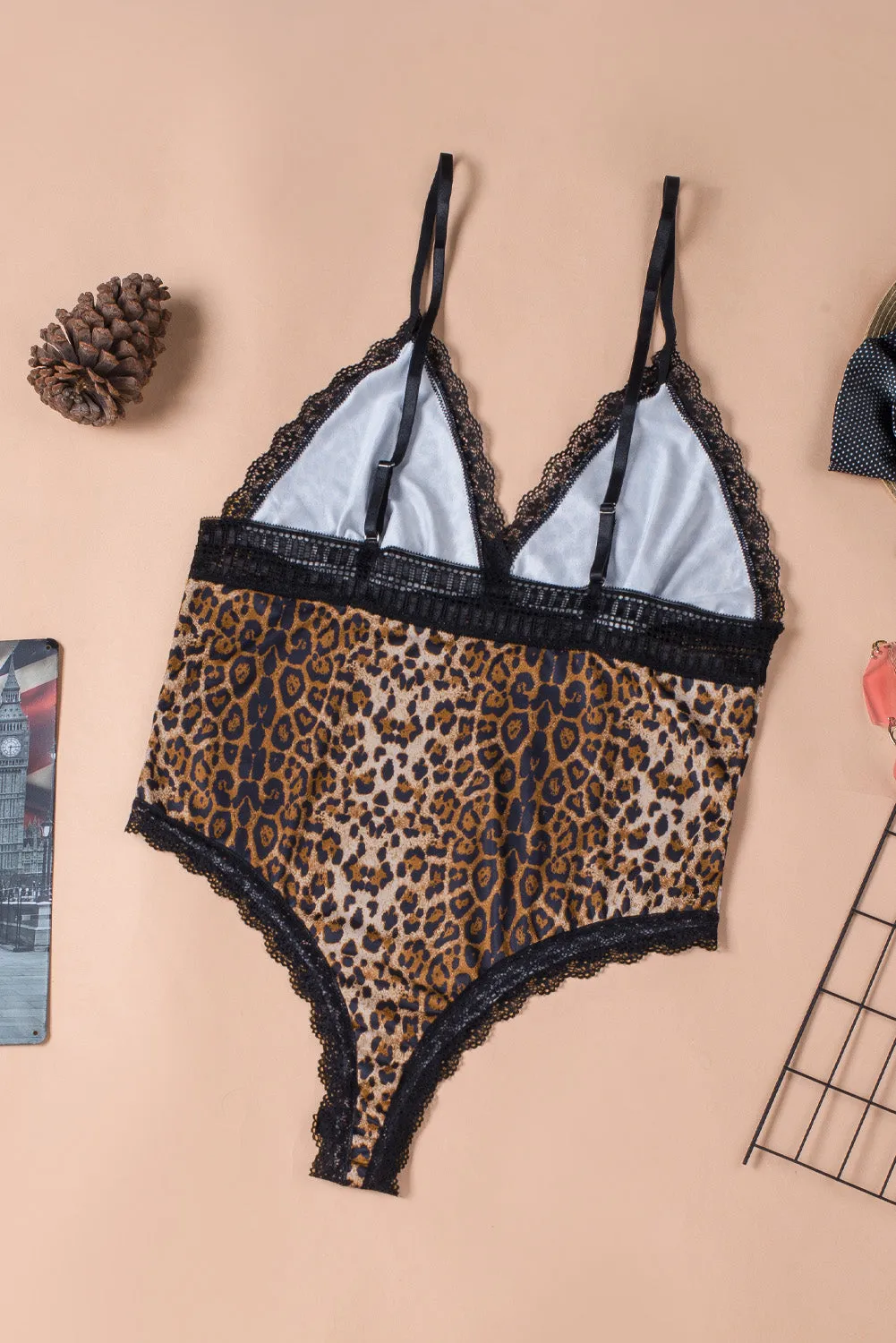 Leopard Print Lace Splicing V Neck Plus Size Bodysuit