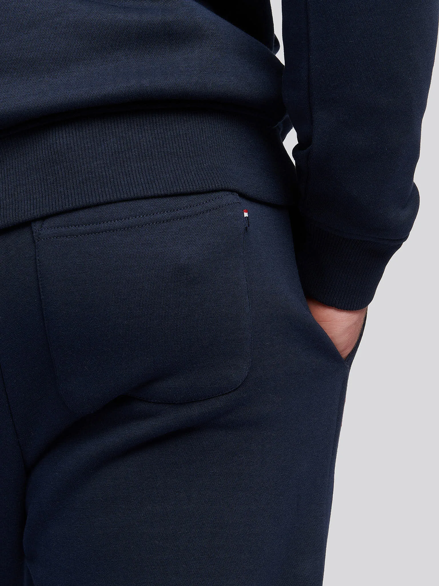 Mens Player 3 Joggers in Dark Sapphire Navy / Haute Red DHM