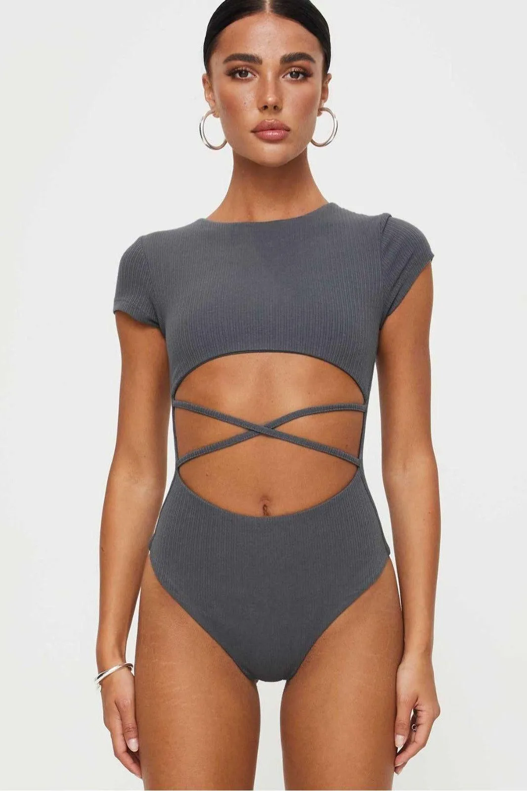 Middle Strap Hollow bodysuit