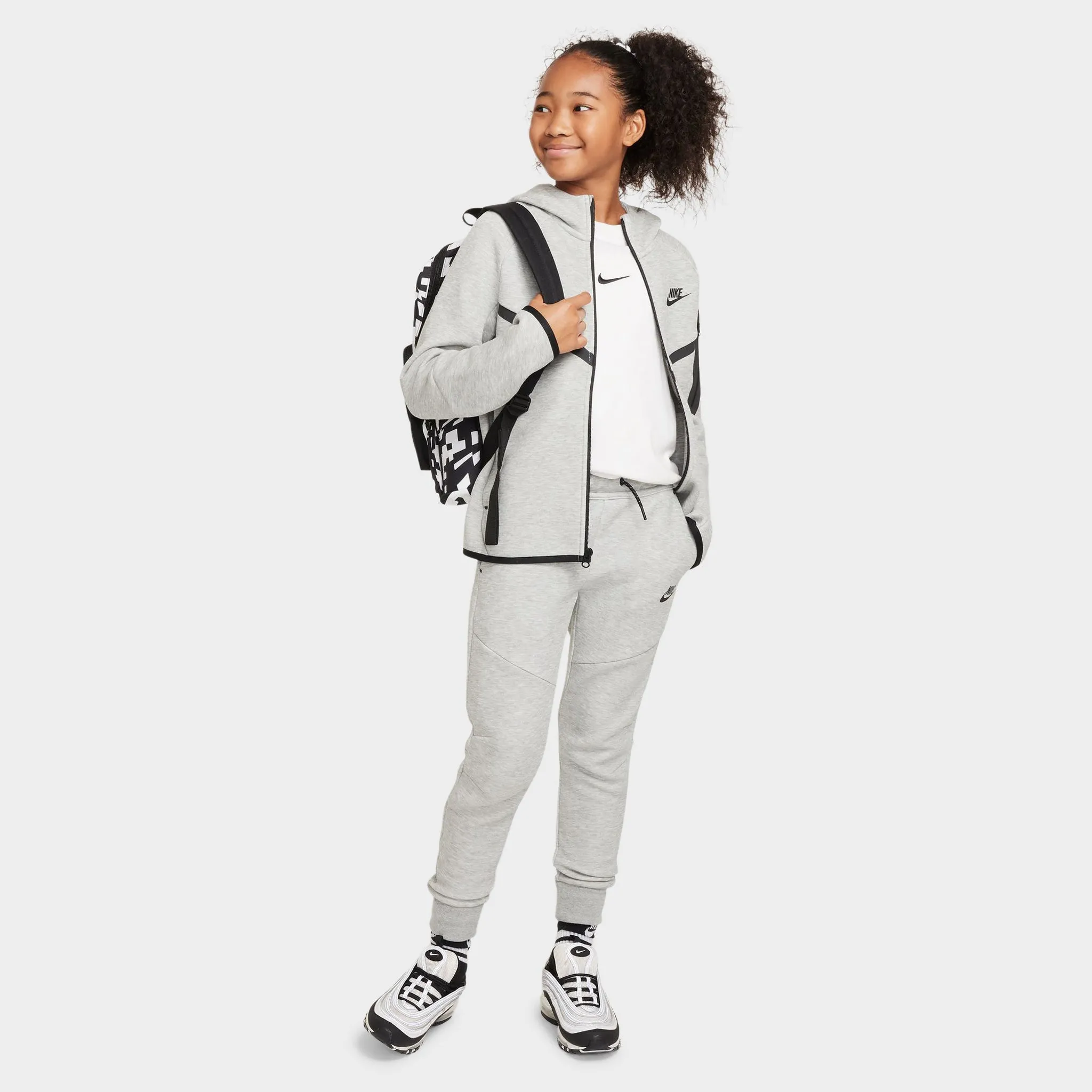 Nike Sportswear Junior Boys' Tech Fleece Jogger / Dark Heather Grey