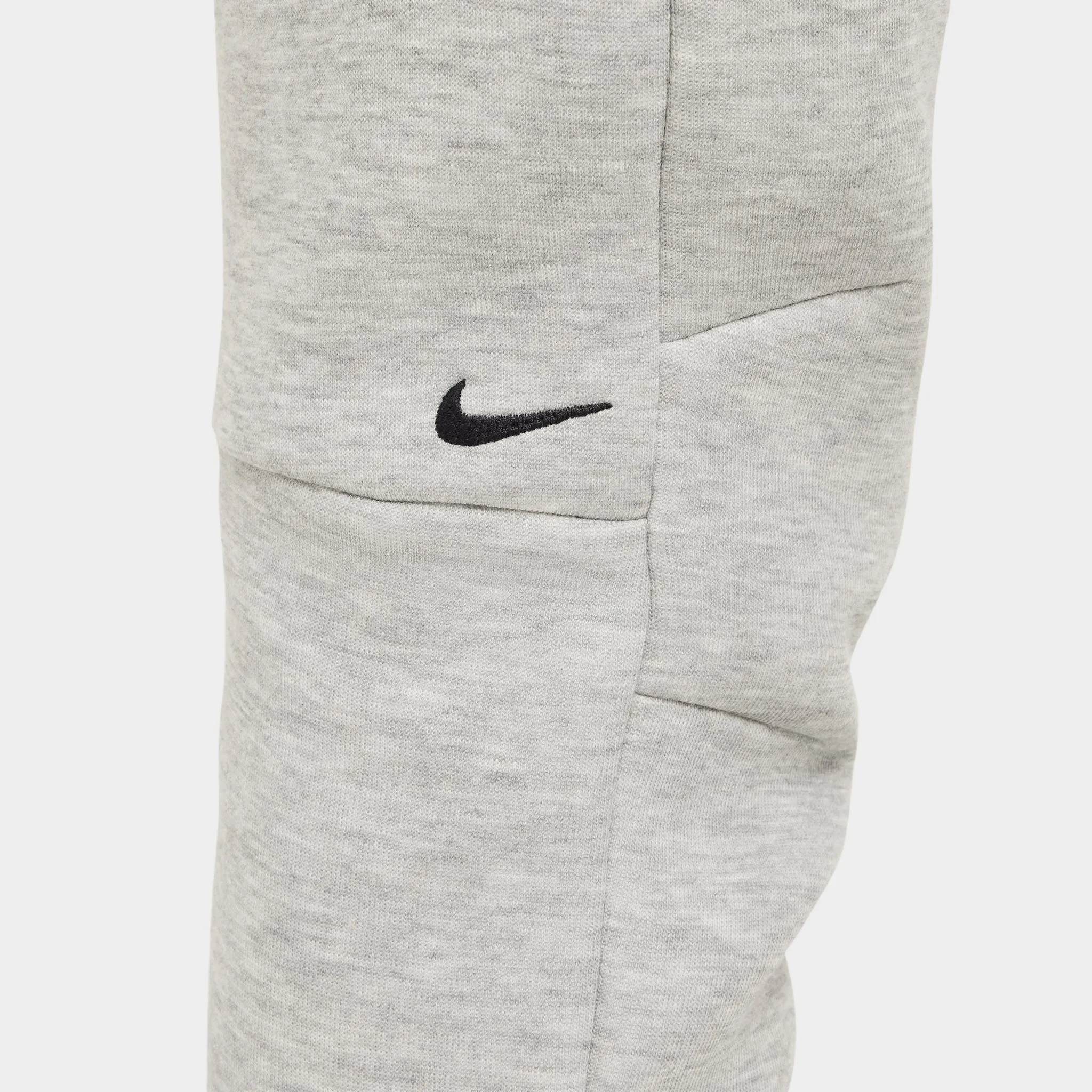 Nike Sportswear Junior Boys' Tech Fleece Jogger / Dark Heather Grey