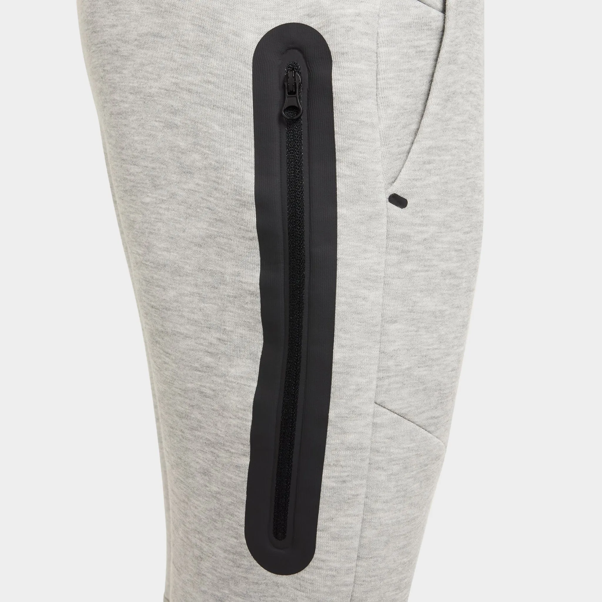 Nike Sportswear Junior Boys' Tech Fleece Jogger / Dark Heather Grey