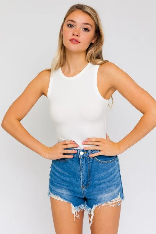 *ROUND NECK SLEEVELESS BODYSUIT WHITE