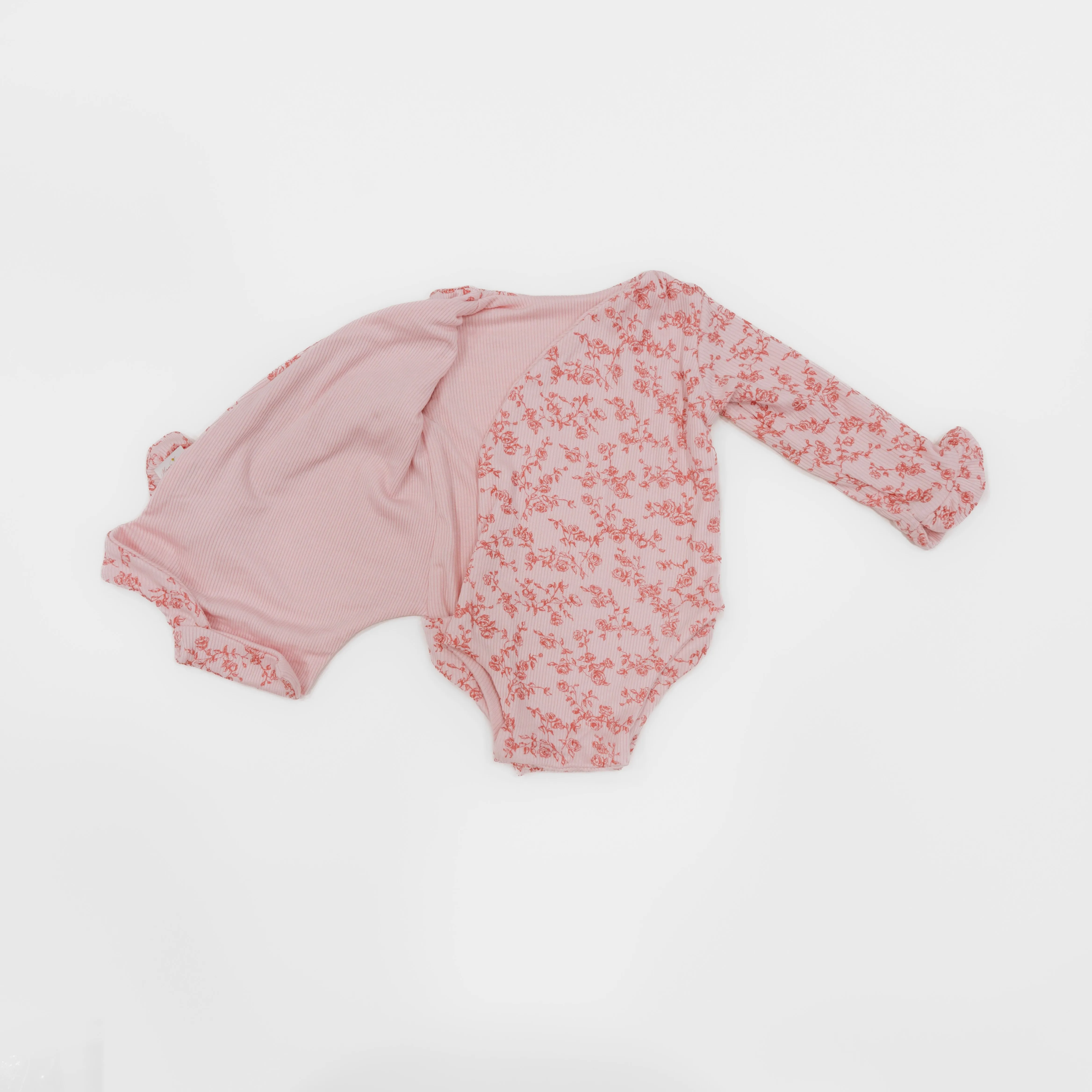 RUFFLE CUFF LONG SLEEVE WINGED BODYSUIT