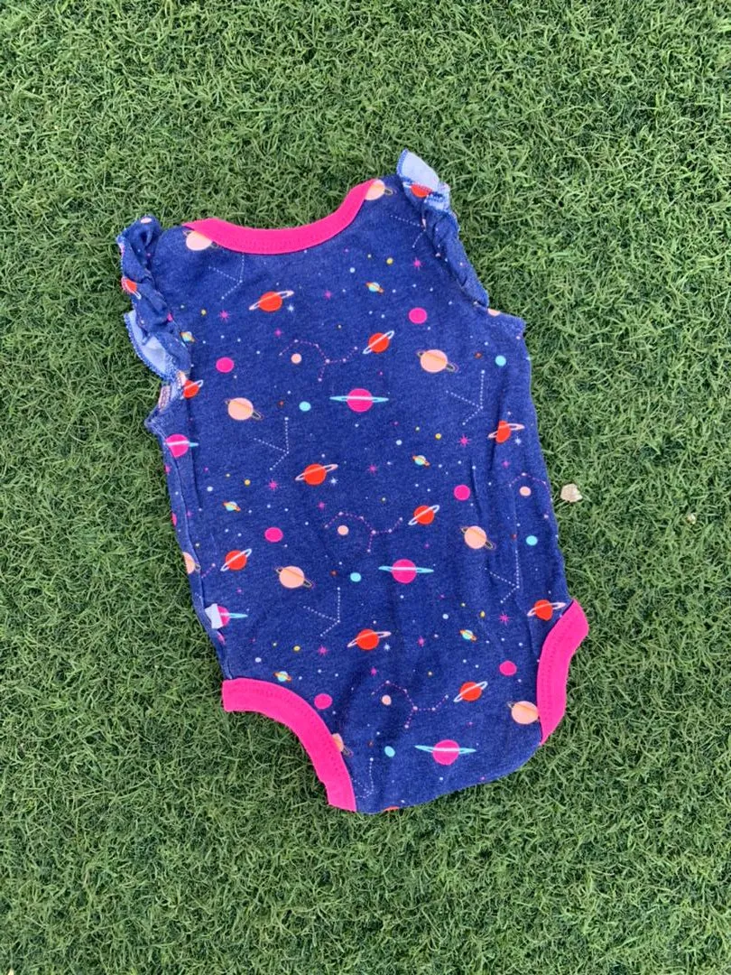 Space baby bodysuit size 0-6months