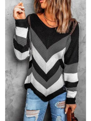 Women's Chevron Knit Sweater / Grey